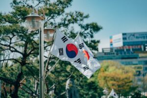 koreanische flaggen am mast